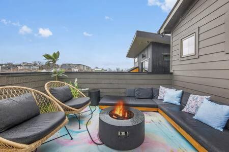 The Jolene Rooftop with Firepit Close to 12 South - 4