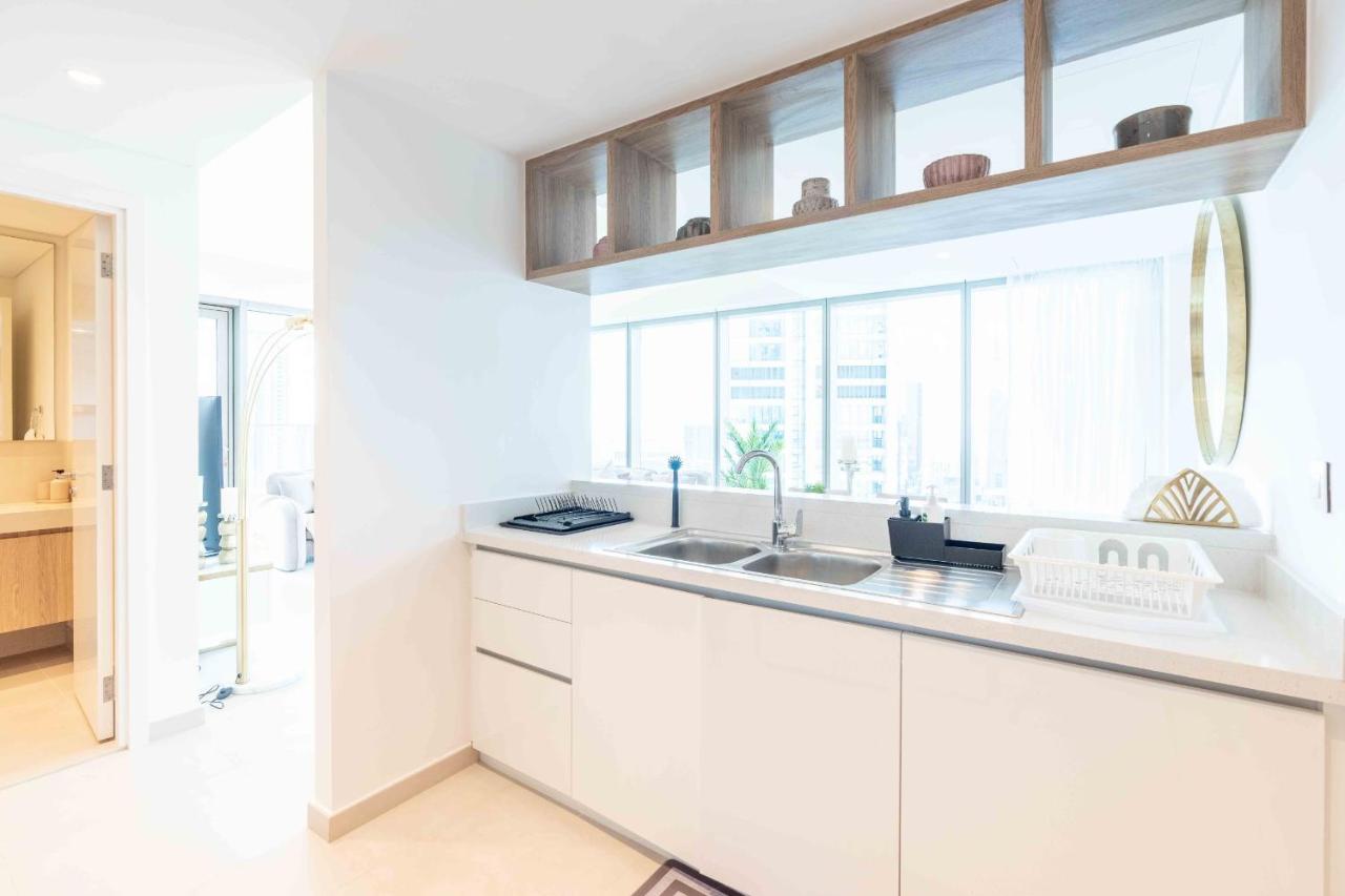 Downtown Views II Burj Khalifa View, Downtown Dubai - Mint Stay - 3