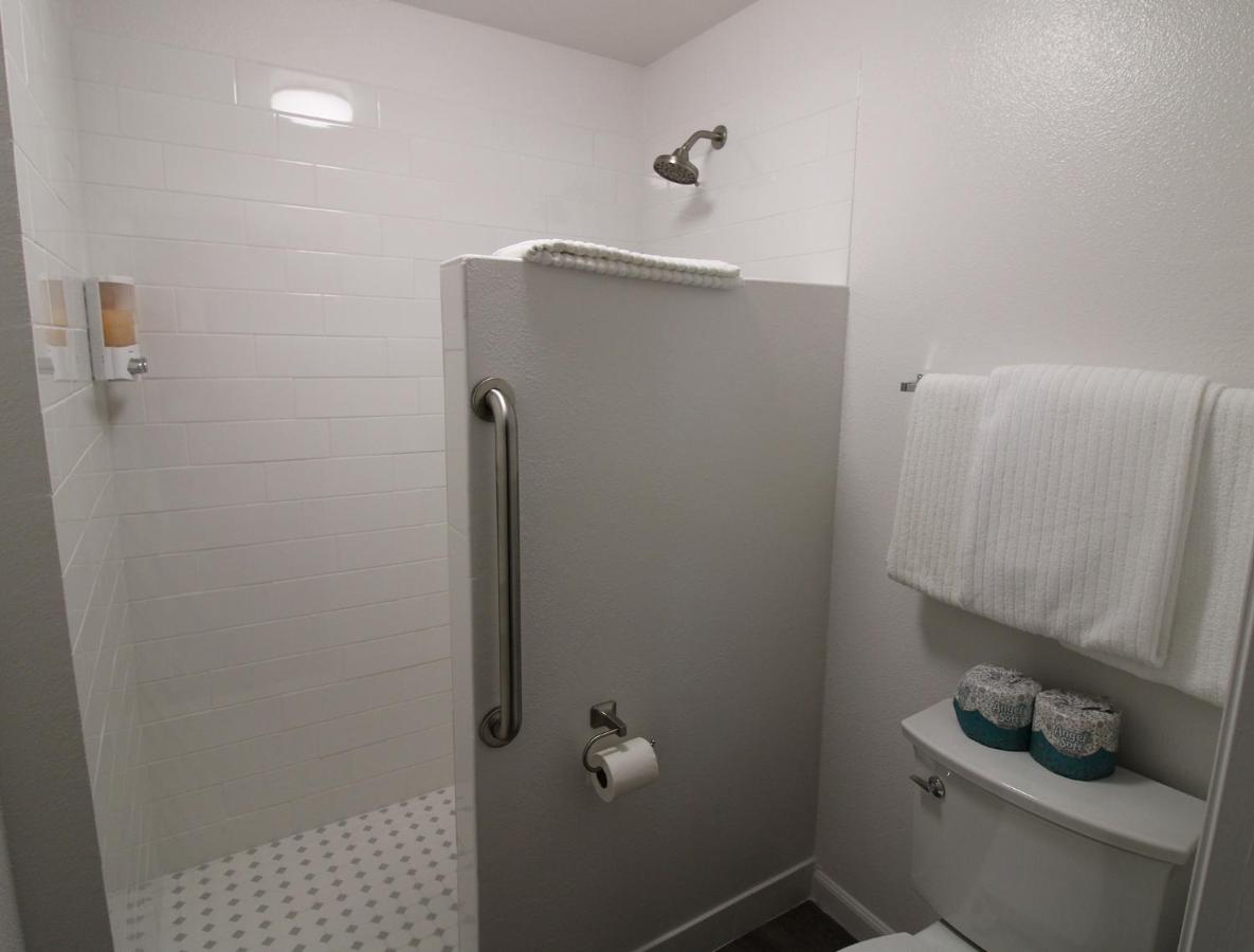 Back Bay Inn — photo 15