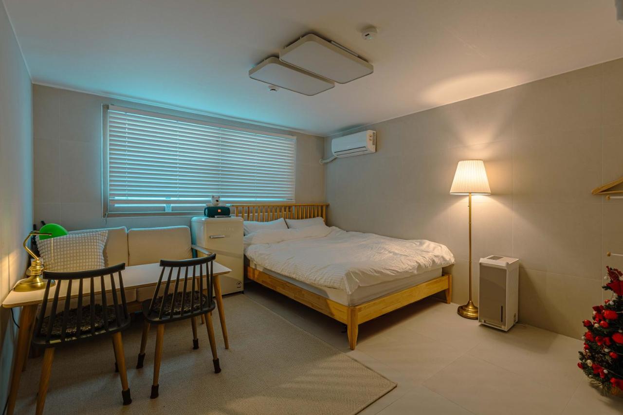 Marie's House 102 Hongdae - 2