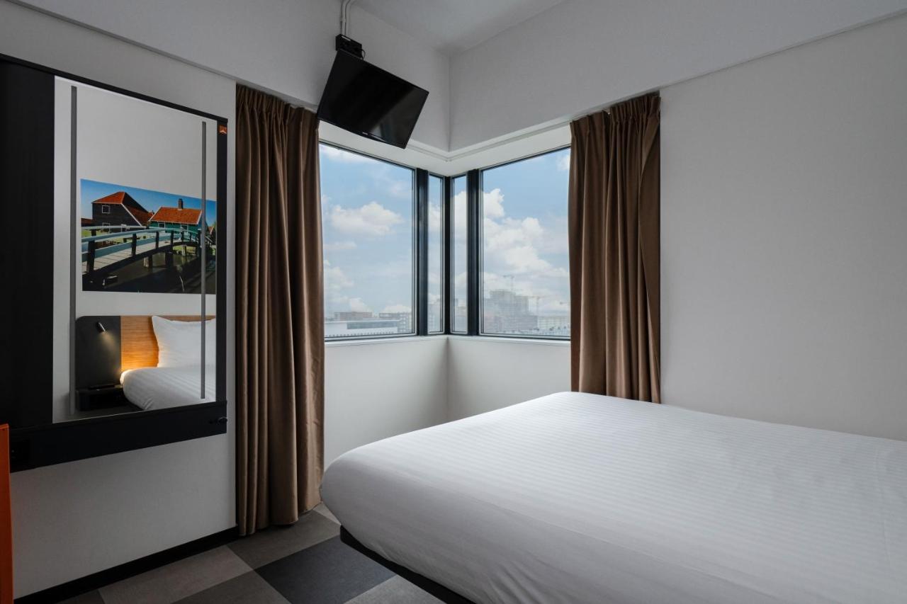 easyHotel Amsterdam Zaandam photo