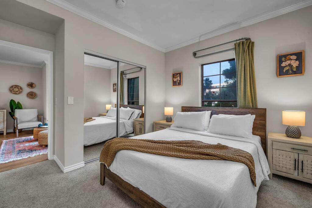 Stylish in Sunny Santa Monica walk to Beach & Pier - 2