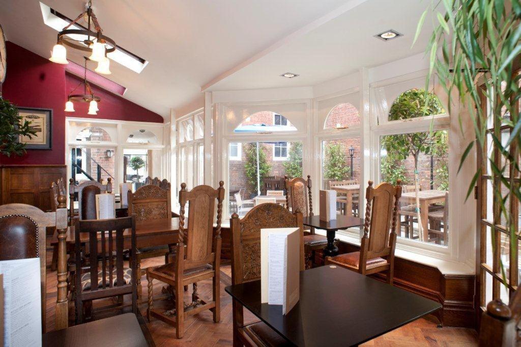 The Swan Hotel a JD Wetherspoon Hotel, LEIGHTON BUZZARD