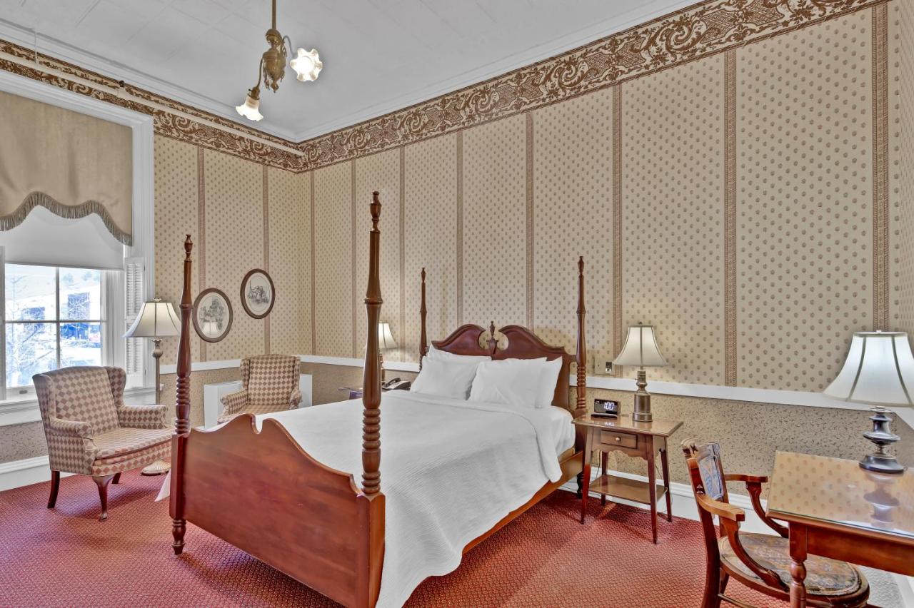 St James Hotel — photo 20