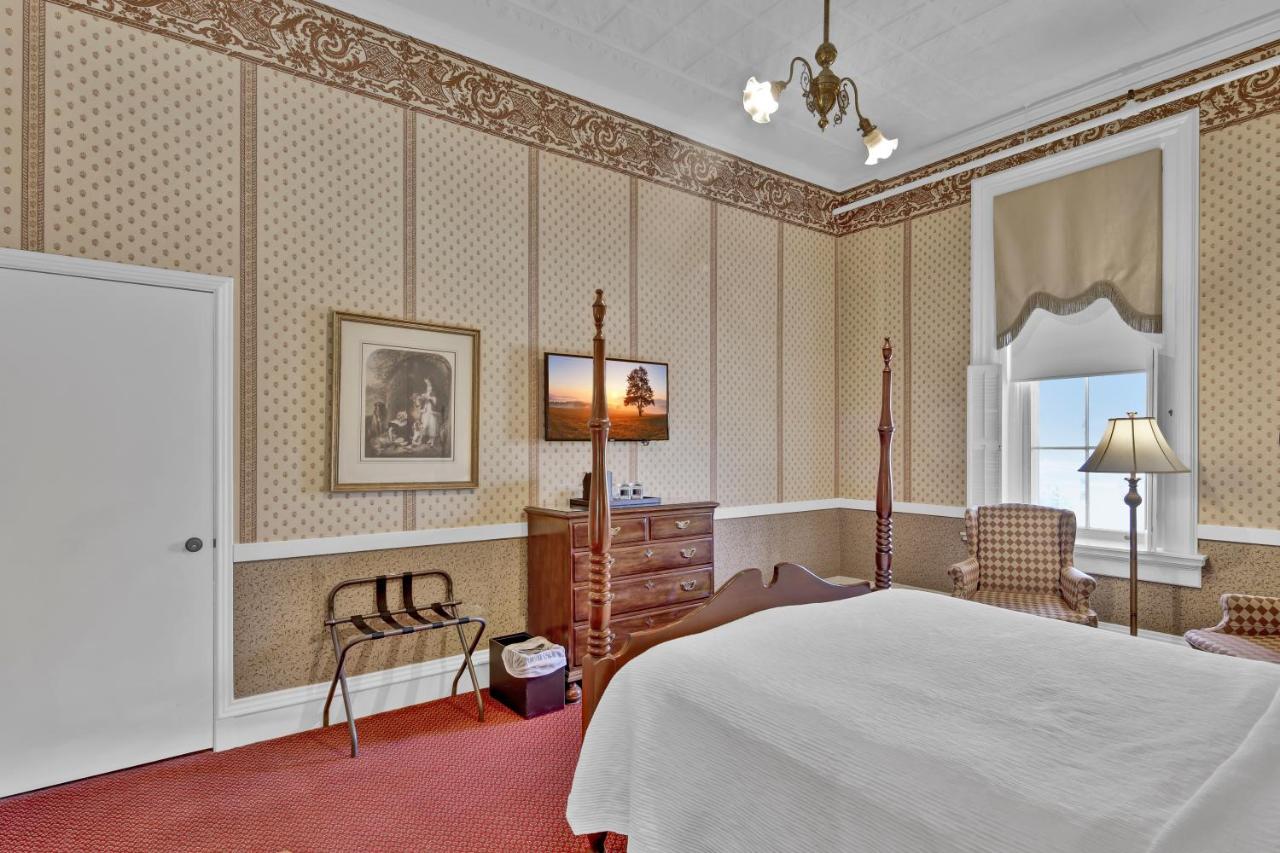 St James Hotel — photo 23