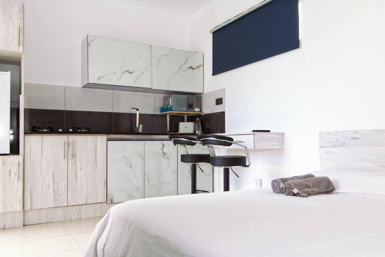 Blue Pebbles Villa - 4