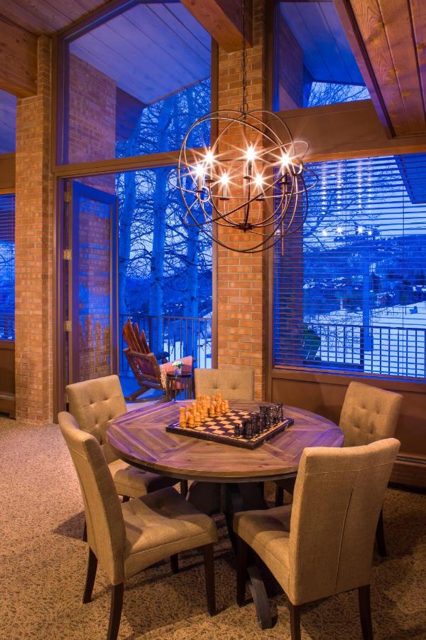 Mountain Chalet Snowmass — photo 11