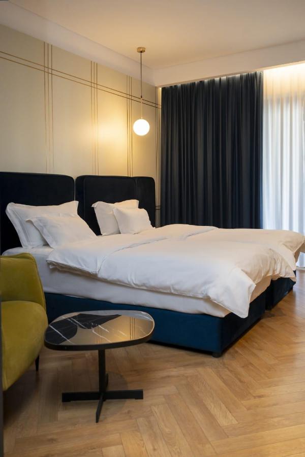 Moncafe Hotel Etico Tirana photo