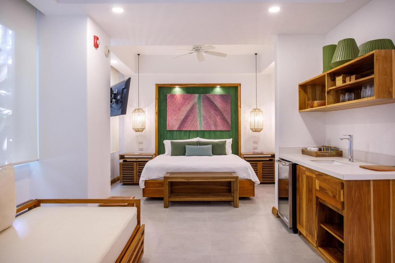 Arenas Del Mar Beachfront & Rainforest Resort Member of the Cayuga Collection photo