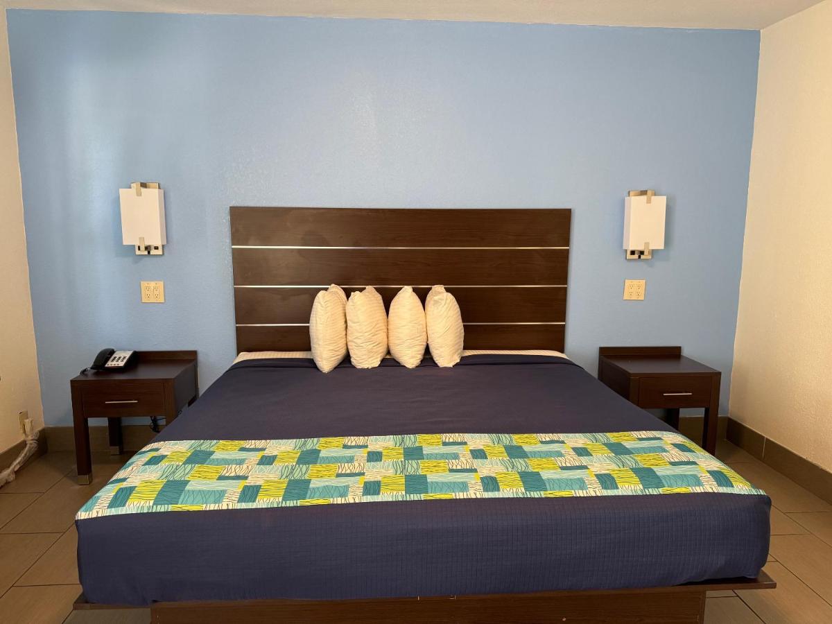 American Inn Punta Gorda — photo 17