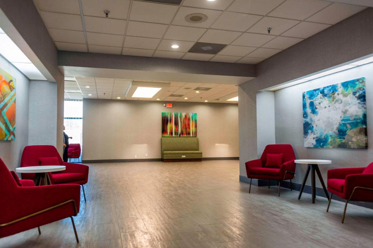Country Hearth Inn & Suites Kinston — photo 9