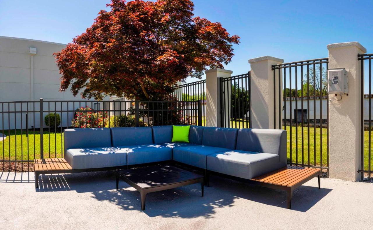 Country Hearth Inn & Suites Kinston — photo 6