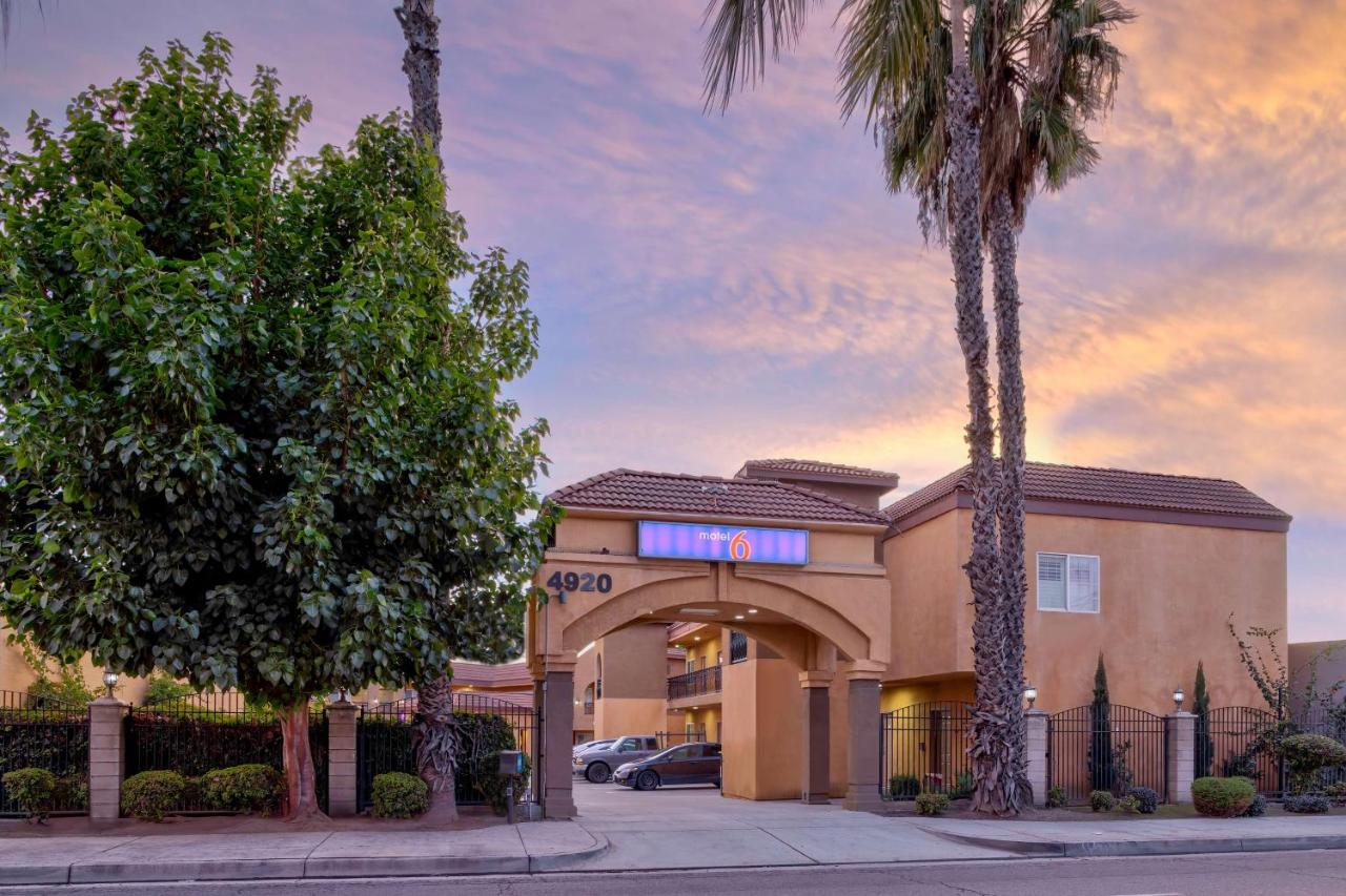 Oak Tree Motel — photo 1