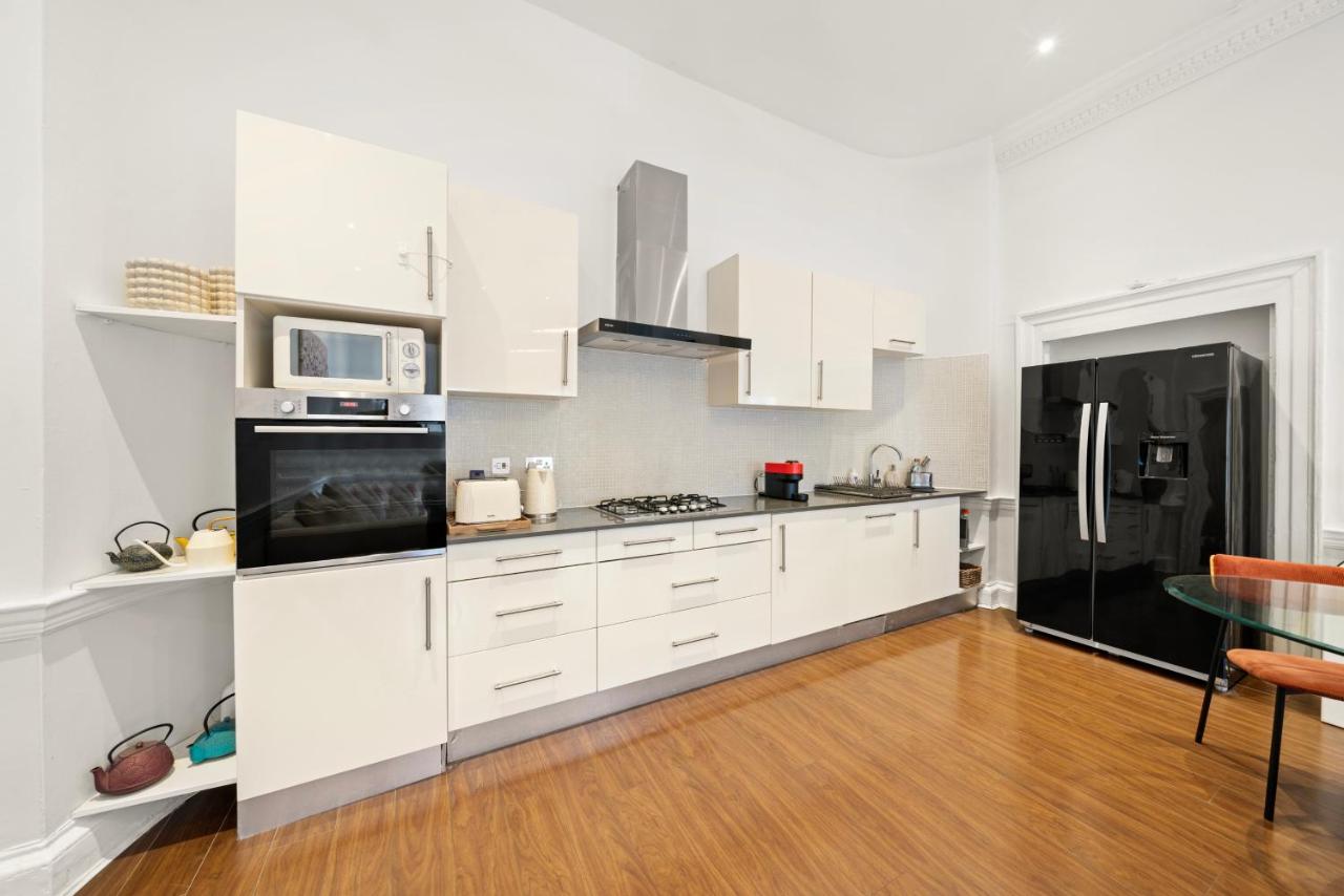 Central London Apartment - 2