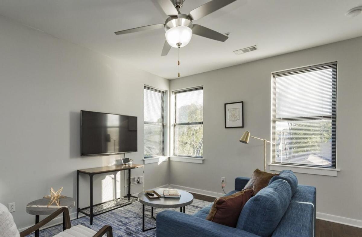 CozySuites TWO Alluring Music Row Condos with parking - 3