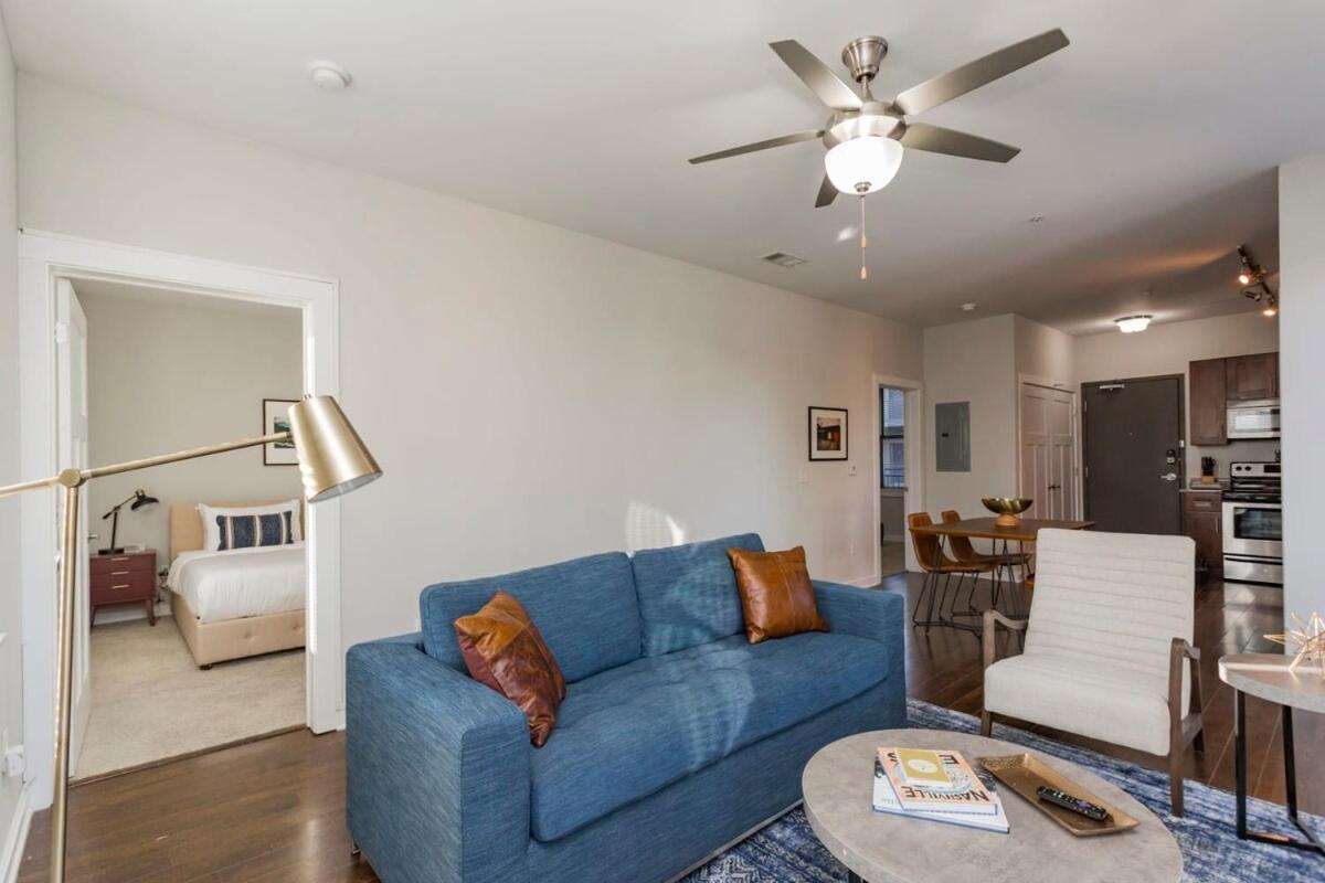 TWO CozySuites Stylish Music Row Condos with parking - 4