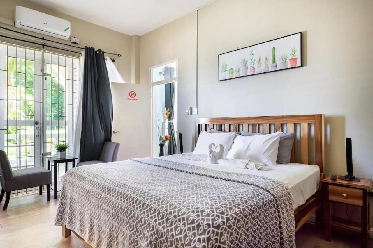 Tower Isles Condo with sea views - 4