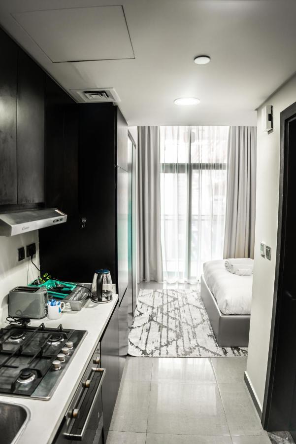 Perfect Studio Apartment Near to Metro Station - 5