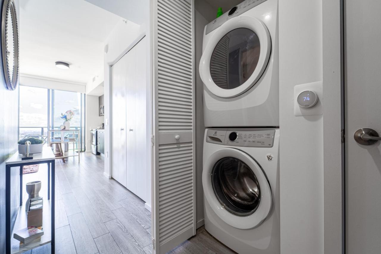 Devereaux Miami Luxury One-Bedroom and Studios - 3