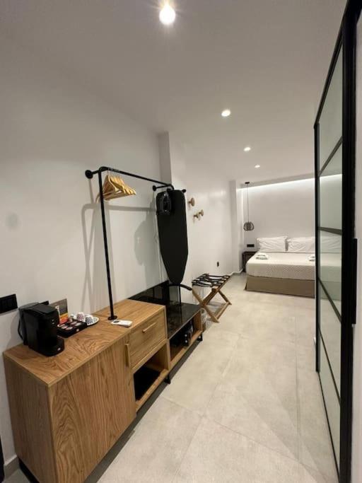 Bonita Luxury Room with Window - 2