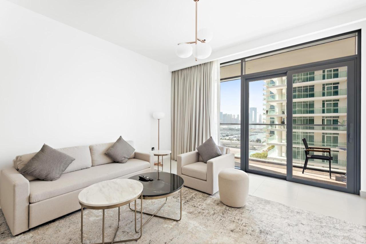 Silkhaus Vacation Homes Marina View with Tower's Private Beach - 3