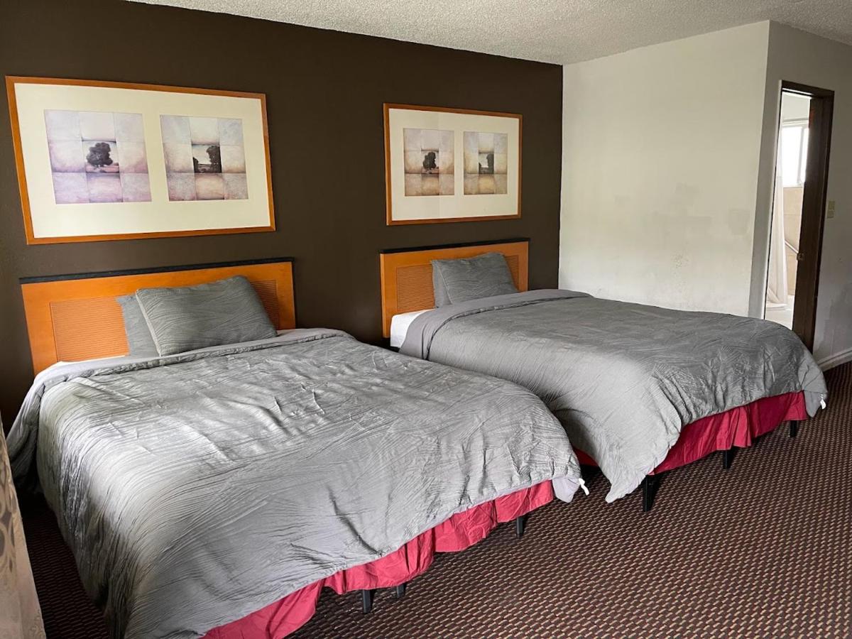 Royal A Motel — photo 15