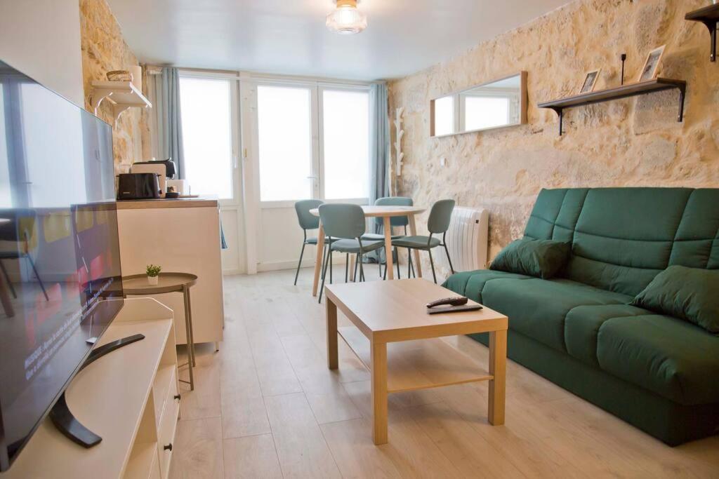 Isaure - Stylish Studio Sorbonne District - 5