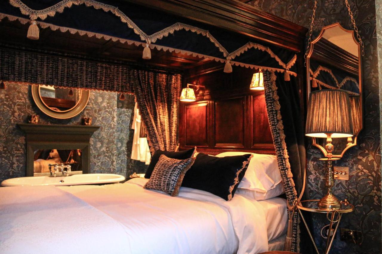 Junior Suite with Garden View