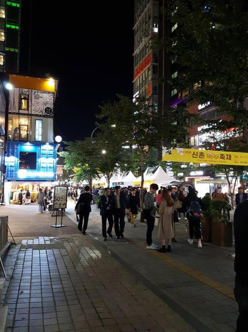 HEYS house Shinchon 5BR - 5