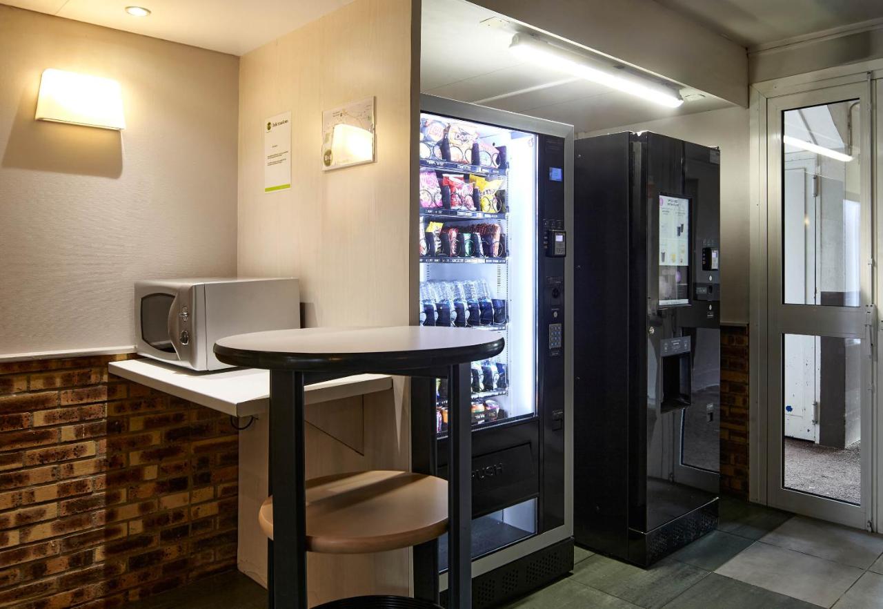 B&B HOTEL Saclay - 5