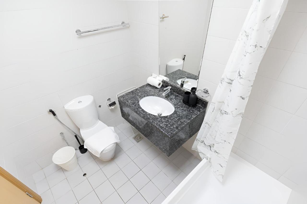 SkylineOasis1BR apt with BurjKhalifa & CanalView - 3