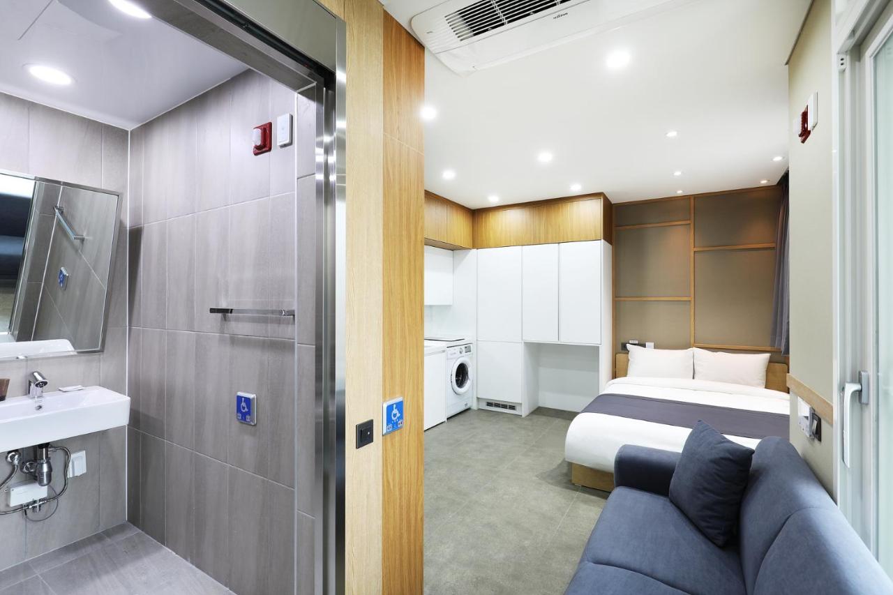 The Stay Classic Hotel Myeongdong - 2