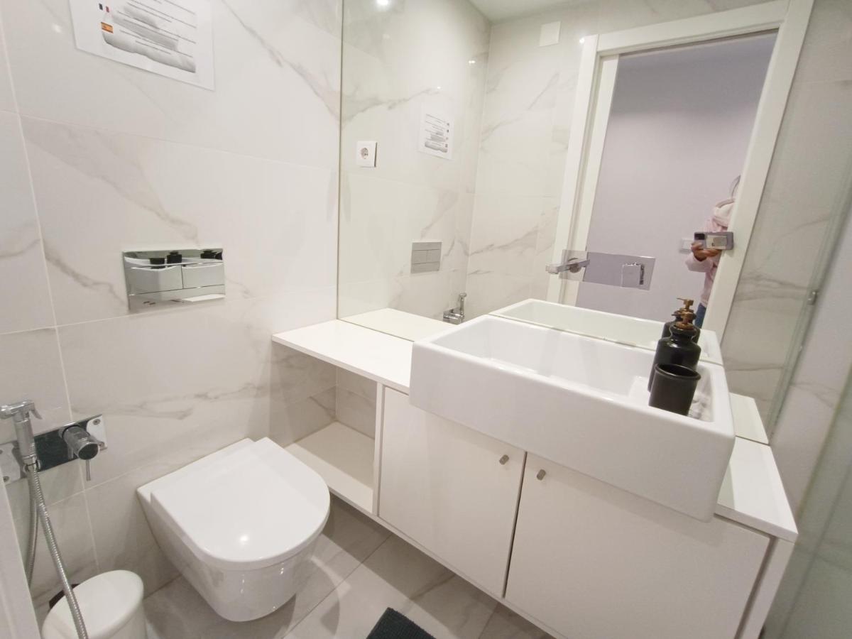 Lisbon Center Quiet Apartment-Lapa 2 bathroom - 2