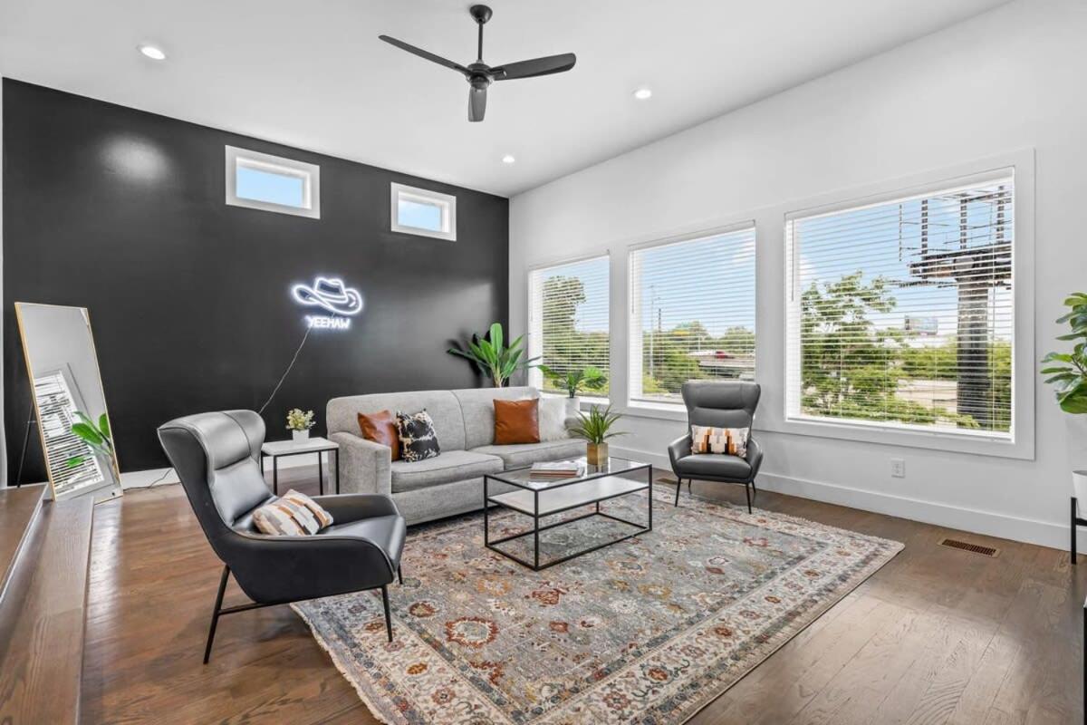 Magnificent 4 Bedroom Home -w Balcony & Fireplace - 2