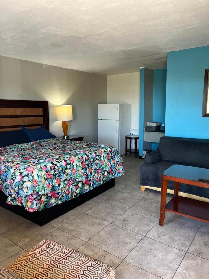 Budget Inn — photo 21