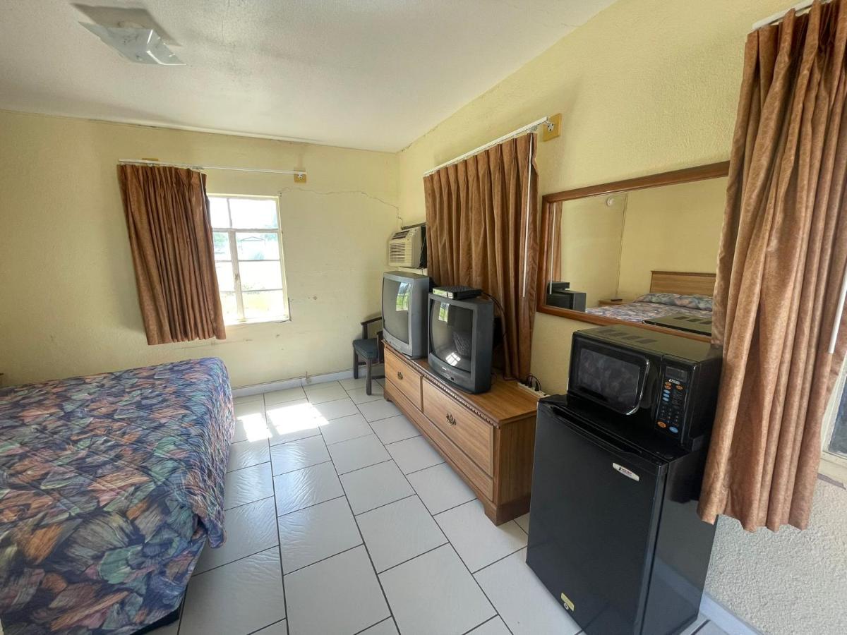 Bel Air Motel — photo 14
