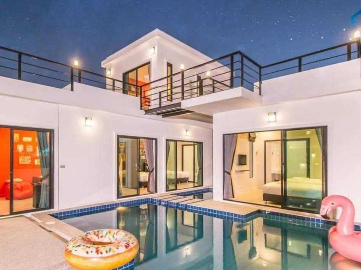 View of Modern Enjoy Pool Villa Hua-hin