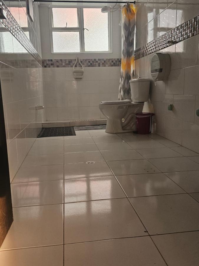 Colisseum Roma House - Turin- Campin Movistar Embajada cubo colsubsidio - 4