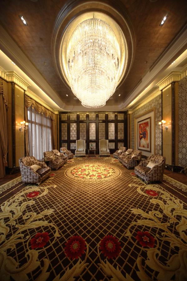 Chateau Star River Pudong Shanghai photo