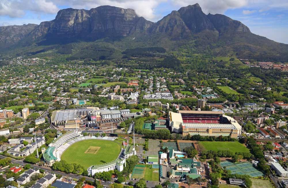 Newlands Peak Luxury Apartment Unit 636 - 3