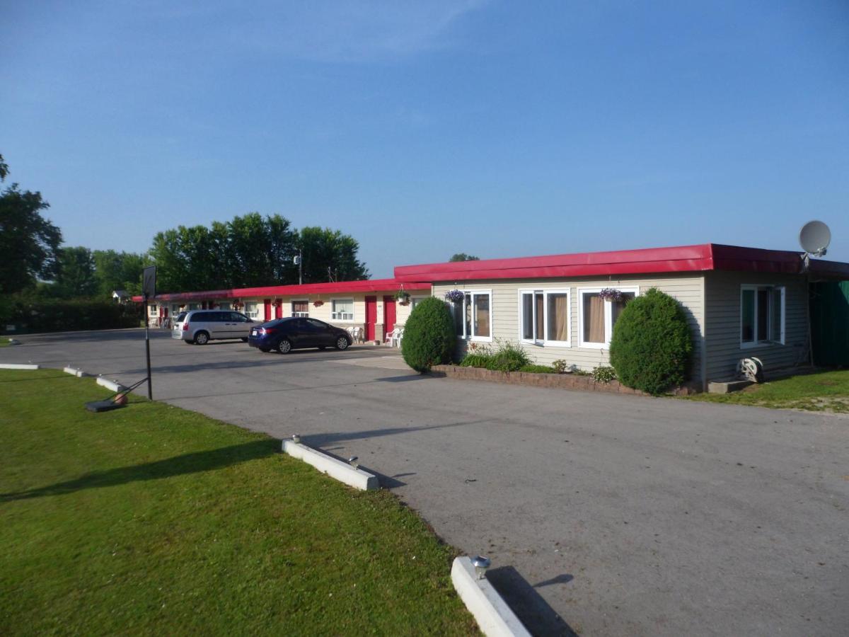 Silver Birch Motel — photo 15