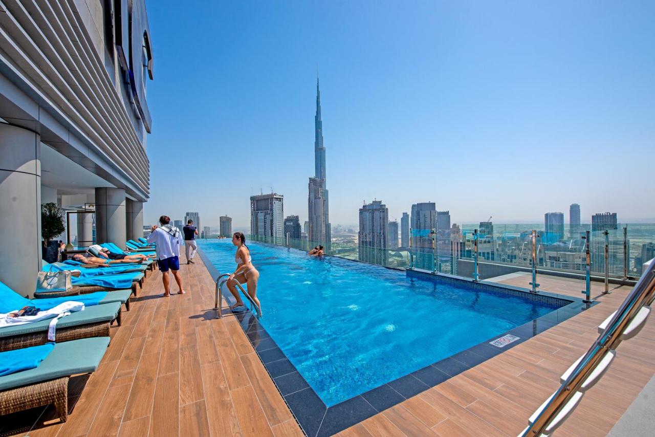 Experience Opulent Living at Paramount Midtown - 4