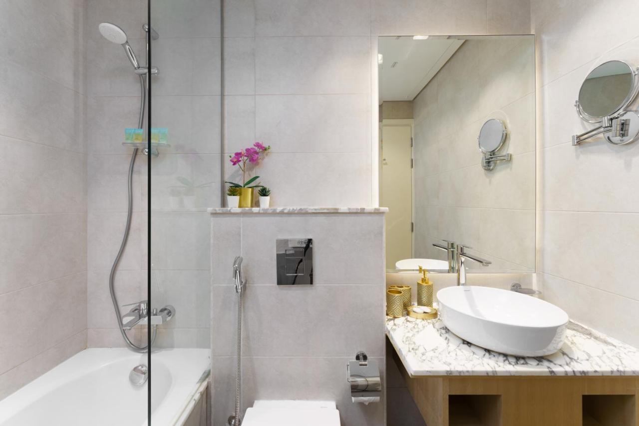 Experience Opulent Living at Paramount Midtown - 3