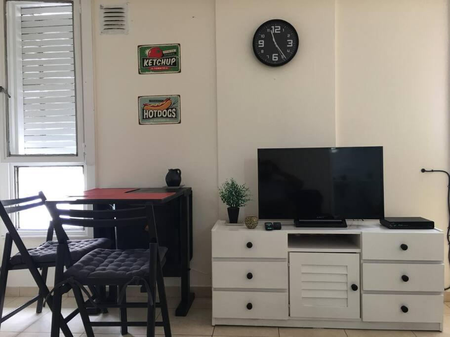 Studio para 2 personas super acogedor AC y WIFI - 5