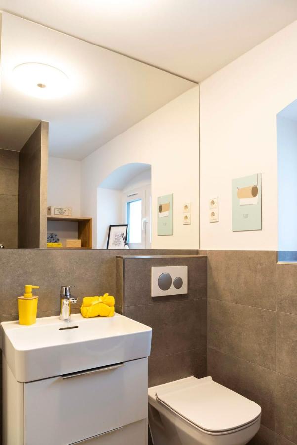 Two BR and Two BTH plus Self Checkin plus Street Parking - 3