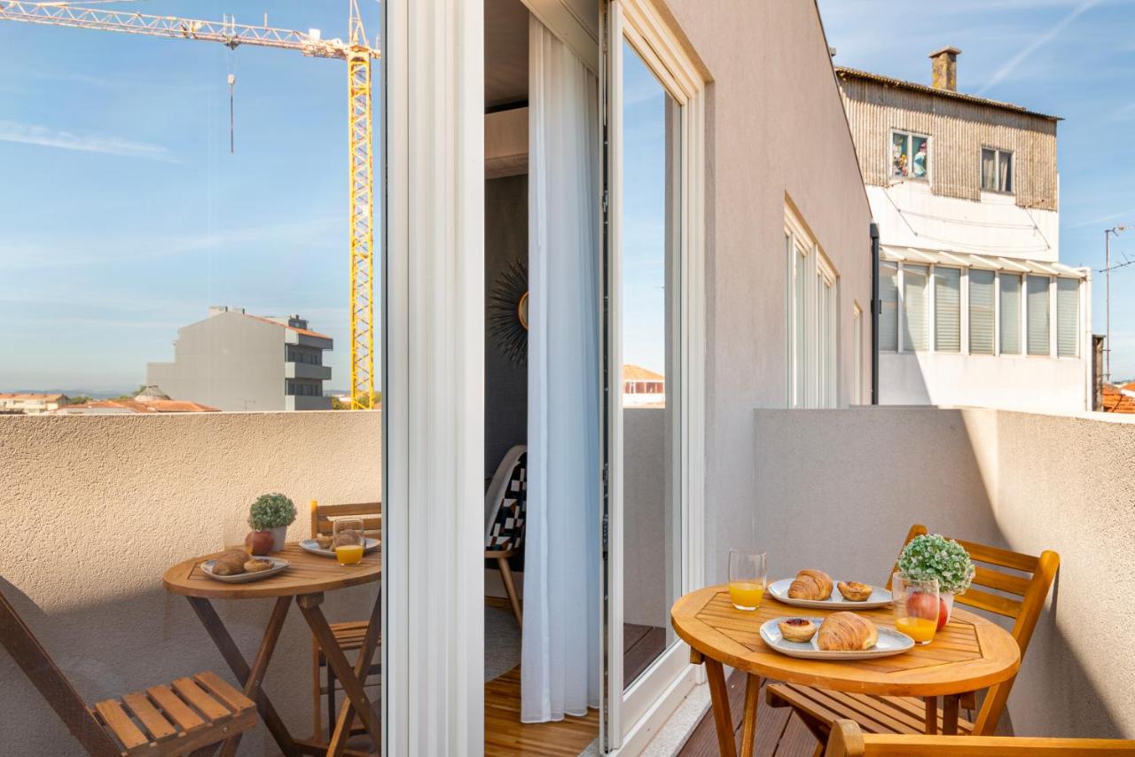 Stylish Poveiros Flat w Balcony by LovelyStay - 4