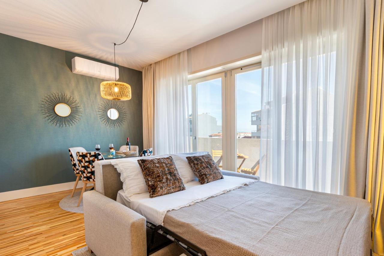 Stylish Poveiros Flat w Balcony by LovelyStay - 2