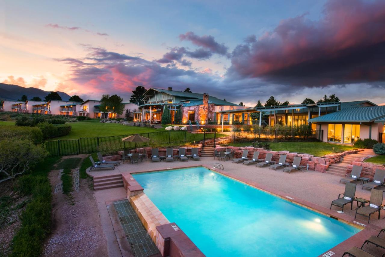 Garden of the Gods Resort & Club — photo 3