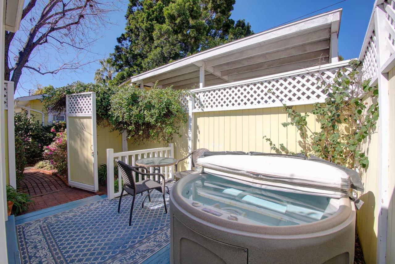 Secret Garden Inn & Cottages — photo 20