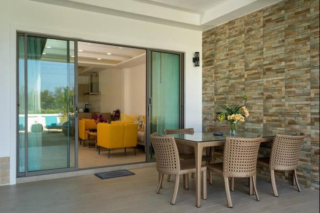 Pure Bliss Luxe 3BR Pool Villa Your Ultimate Tropical Getaway V29 V74 - 5